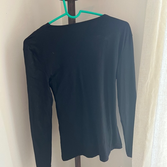 MM LaFleur - Closet must-have. Black twist front top. Sf - Picture 2 of 3